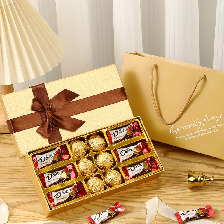 gold chocolate gift box with base and lid (2)